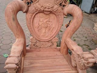 Bộ Bàn Ghế Nghê Bảo Đỉnh Hương Đá của Đồ Gỗ Phạm Gia