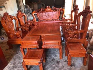 Bộ Bàn Ghế Nghê Bảo Đỉnh Hương Đá của Đồ Gỗ Phạm Gia