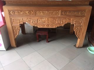 Án Gian Gỗ Gõ Đỏ Kate của Đồ Gỗ Phạm Gia