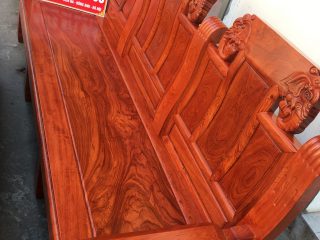 Cận cảnh ghế dài của Bộ bàn ghế Âu Á chương voi 6 món gỗ hương đá vân siêu đẹp