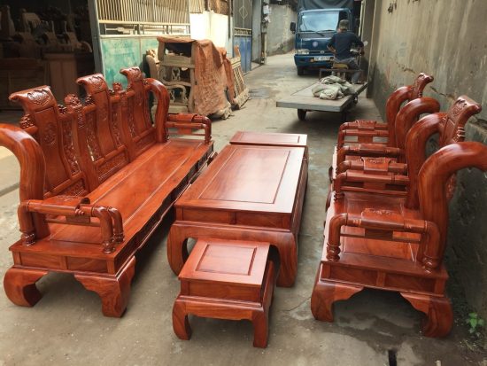 Bộ bàn ghế 6 món Tần Thủy Hoàng gỗ hương vân tay cột 12 của Đồ Gỗ Phạm Gia