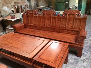 Bộ bàn ghế Âu Á tay hộp chương voi gỗ hương đá (Chú Dương, Tuyên Quang)