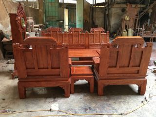 Bộ bàn ghế Âu Á tay hộp chương voi gỗ hương đá (Chú Dương, Tuyên Quang)
