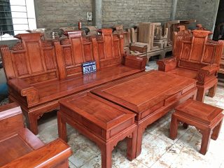 Bộ bàn ghế Âu Á tay hộp chương cuốn thư 6 món gỗ hương đá (Anh Hoàng, Yên Bái)