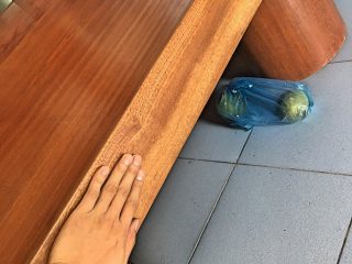 Chiếu ngựa nguyên khối gỗ xoan đào 180x250x13cm mặt 2 lá (Anh Bình, Sơn La)