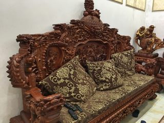 Bộ bàn ghế đỉnh rồng tay 22 gỗ hương đỏ Lào đục kênh bong 2 mặt siêu đẹp (Anh Tùng, Thanh Hóa)