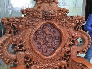 Bộ bàn ghế đỉnh rồng tay 22 gỗ hương đỏ Lào đục kênh bong 2 mặt siêu đẹp (Anh Tùng, Thanh Hóa)