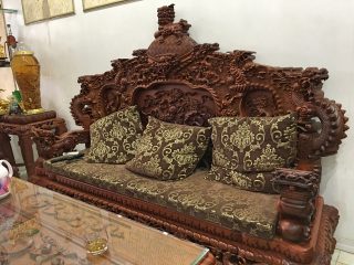 Bộ bàn ghế đỉnh rồng tay 22 gỗ hương đỏ Lào đục kênh bong 2 mặt siêu đẹp (Anh Tùng, Thanh Hóa)