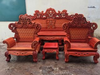 Bộ bàn ghế Hoàng Gia 6 món gỗ hương đỏ (Anh Hướng, Bắc Ninh)