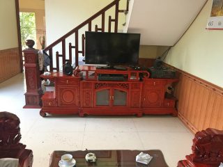 Bộ bàn ghế Minh Quốc voi chiến tay 12 gỗ hương huyết Nam Phi (Chú Hào, Hà Tĩnh)