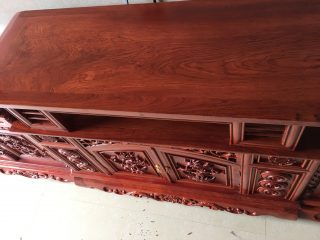 Kệ tivi hàm ếch 2m2 gỗ hương đá mẫu đục tứ quý (Chú Dương, Phú Thọ)