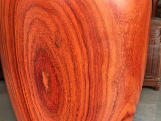 Lục bình 1m5 gỗ hương đỏ Lào vân siêu vip (Anh Tráng, Hà Nội)