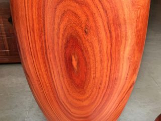 Lục bình 1m5 gỗ hương đỏ Lào vân siêu vip (Anh Tráng, Hà Nội)