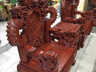 Bộ bàn ghế Nghê Bảo Đỉnh 10 món gỗ hương đỏ (Anh Đức, Hà Giang)