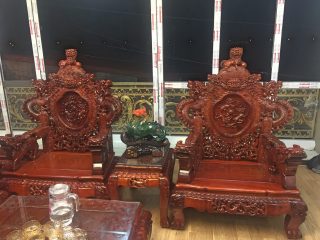 Bộ bàn ghế Rồng Đỉnh 6 món gỗ hương đỏ (Anh Phúc, Sơn Tây)