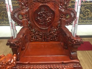 Bộ bàn ghế Rồng Đỉnh 6 món gỗ hương đỏ (Anh Phúc, Sơn Tây)