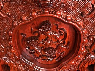 Bộ bàn ghế đỉnh rồng 10 món gỗ hương đỏ chân 12 (Anh Trung, Nam Định)