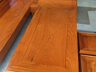 Bộ sofa góc phòng khách gỗ gõ đỏ (Chị Hương, Hà Nội)