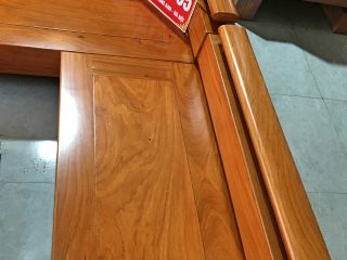 Bộ sofa góc phòng khách gỗ gõ đỏ (Chị Hương, Hà Nội)