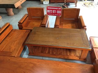 Bộ sofa góc phòng khách 7 món gỗ gõ đỏ cà te (Anh Vũ, Hà Nội)