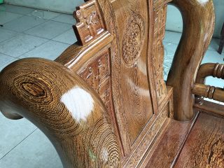 Bộ bàn ghế Tần Thủy Hoàng tay cột 12 gỗ mun đuôi công (Anh Khương, Bắc Giang)