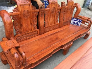 Bộ bàn ghế Tần Thủy Hoàng tay cột 12 gỗ hương đá (Anh Sáng, Phú Yên)