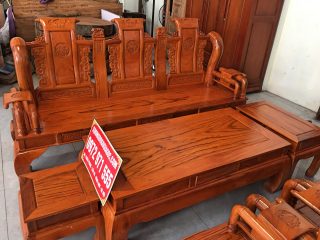 Bộ bàn ghế phòng khách Tần Thủy Hoàng tay ghép 12cm gỗ gõ đỏ (Anh Hoài, Ninh Bình)