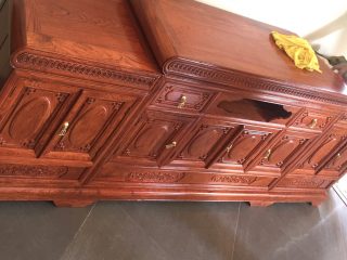 Kệ tivi mõ lồi 2m4 gỗ hương đá (Anh Hoàng, Yên Bái)