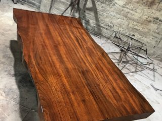 Mặt bàn ăn nguyên tấm gỗ xoan đào 1m6x95 dày 10cm (Chị Như, Hà Nội)