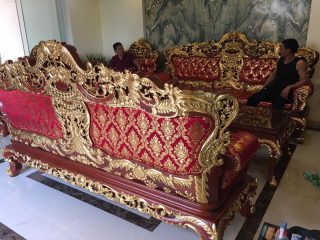 Bàn ghế hoàng gia chân 14 bọc nỉ dát vàng (Anh Vĩnh, Hải Phòng)