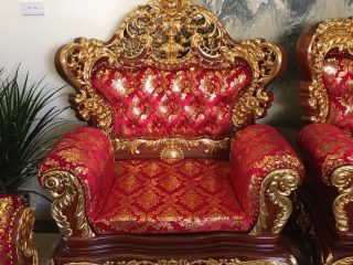 Bàn ghế hoàng gia chân 14 bọc nỉ dát vàng (Anh Vĩnh, Hải Phòng)