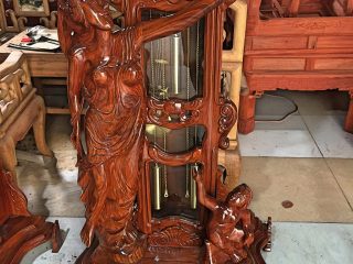 Đồng hồ cây mẫu đục cô tiên gỗ hương vân 210x80cm (Chị Hảo, Sơn La)