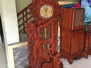 Đồng hồ cây mẫu đục cô tiên gỗ hương vân 210x80cm (Chị Hảo, Sơn La)