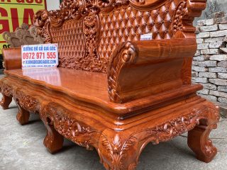 Bộ bàn ghế Hoàng Gia v4 gỗ hương đá 6 món mặt bàn đục hoa lá tây