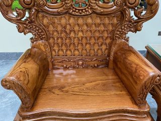 Bộ bàn ghế Hoàng Gia v4 gỗ hương đá mặt tràn đục siêu đẳng cấp (Anh Cảnh, Hòa Bình)