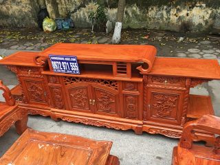 Kệ tivi hàm ếch 2m4 gỗ hương đá đục tứ quý (Anh Bách, Quảng Ninh)