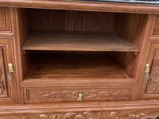 Kệ tivi 1m8 mẫu Hoàng Gia trơn gỗ hương đá (Anh Quyết, Nghệ An)