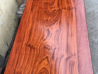 Kệ tivi mõ lồi gỗ hương đá 2m4 đục tứ quý (Chú Mão, Nam Định)