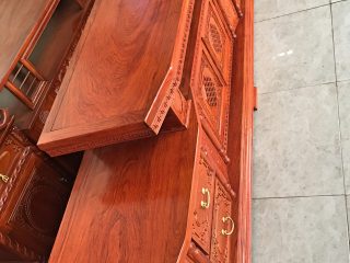 Kệ vát 2m4 đồng tiền gỗ hương đá rất sang trọng (Anh Danh, Hà Nội)