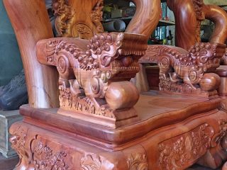 Siêu khủng bộ bàn ghế Minh Quốc Nghê Đỉnh tay cột 26cm gỗ hương đỏ (Anh Vũ, Nam Định)