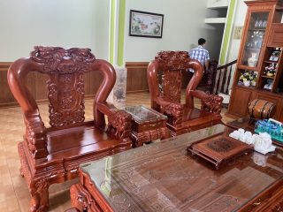 Bộ bàn ghế Quốc Voi tay cột 12 gỗ hương đá hàng dày, khuôn tranh 4cm, ván 2cm