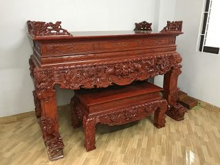 Sập thờ gỗ gụ chân 24cm (Anh Tiệp, Thái Bình)
