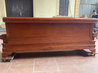 Bộ bàn ghế Sofa pháo gỗ hương đá đục trống đồng (Anh Mão, Bắc Ninh)