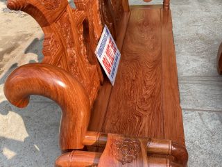 Bộ bàn ghế Tần Thuỷ Hoàng 7 món tay cột 12 gỗ hương đá (Anh Trinh, Yên Bái)