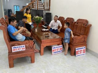 Bộ bàn ghế Âu Á chương voi tay đặc liền khối gỗ hương đá (Anh Quân, Ninh Bình)