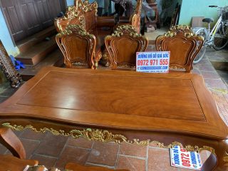 Bộ bàn 6 ghế ăn Hoàng Gia dát vàng sang trọng (Chú Trường, Hà Nội)