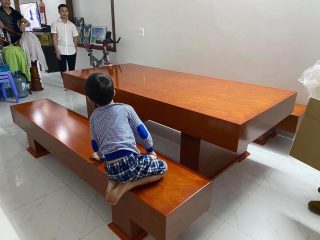 Bộ bàn ghế ăn K3 giả nguyên khối gỗ xoan đào (Anh Chung, Hà Nội)