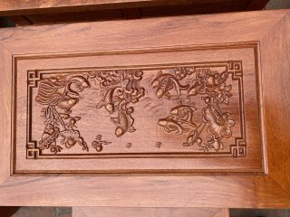 Bộ bàn ghế Âu Á chương voi tay voi nguyên khối gỗ hương đá (Chú Thông, Hải Phòng)