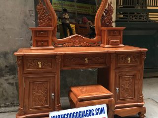 Bàn trang điểm gỗ gõ đỏ đục hoa lá tây siêu đẹp (Chị Phương, Hà Nội)