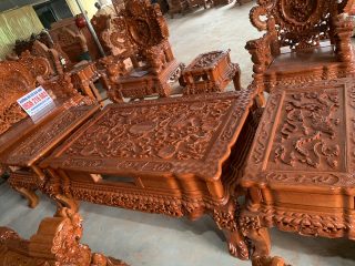 Bộ bàn ghế rồng khuỳnh nghê đỉnh 12 món gỗ hương đá (Chú Sự, Nam Định)